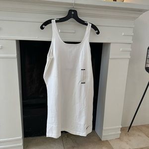 - Women’s Nike dress